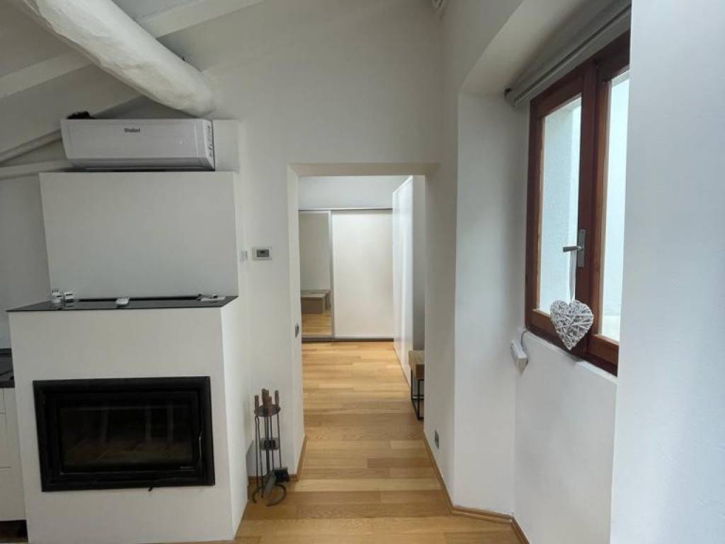 Appartamento a Como in Via Alessandro Volta, 57 - Foto 4