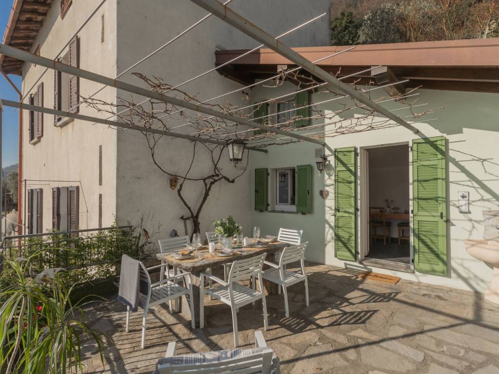Villa a Laglio in Via delle Frazioni, 29 - Foto 2