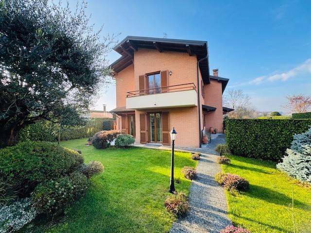 Villa a Grandate in Via Monte Bianco - Foto 3