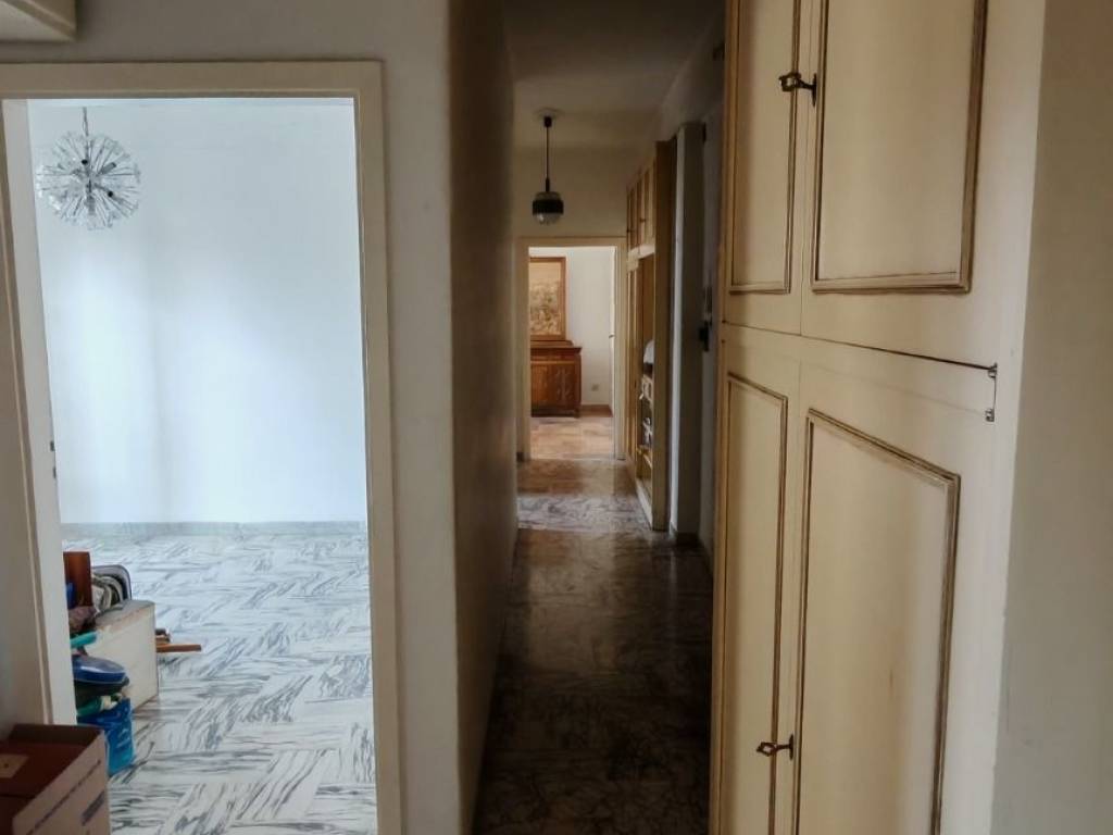 Appartamento a Potenza in Piazza Emanuele Gianturco, 22 - Foto 4
