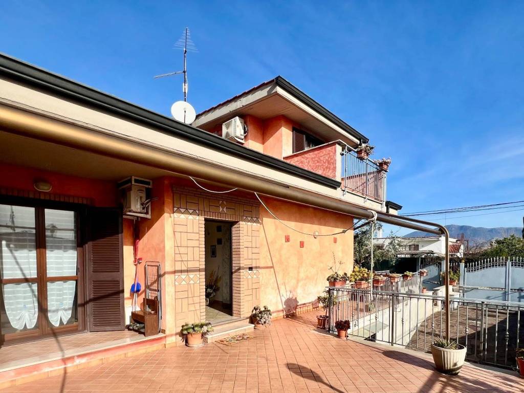 Villa a Guidonia montecelio in Via Gian Lorenzo Bernini - Foto 3