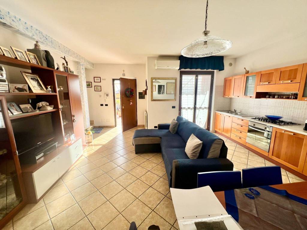 Villa a Guidonia montecelio in Via Gian Lorenzo Bernini - Foto 4