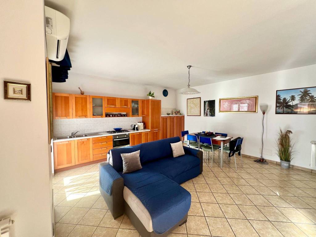 Villa a Guidonia montecelio in Via Gian Lorenzo Bernini - Foto 5