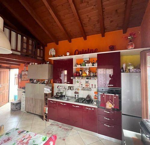 Appartamento a Borgomanero in Via Mora E Gibin 41 - Foto 5