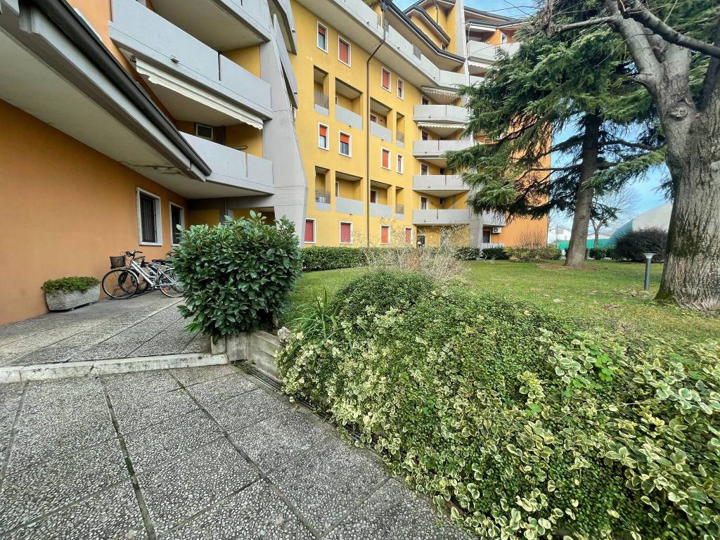 Appartamento a San giovanni lupatoto in Viale Olimpia - Foto 2