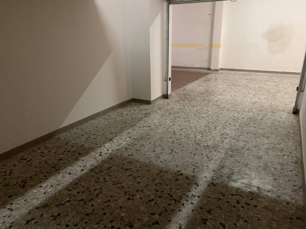 Box / garage a Pescara in Via Dante Alighieri, 10 - Foto 5