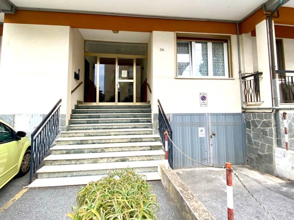 Appartamento a Spotorno in Via Laiolo, 39 - Foto 2