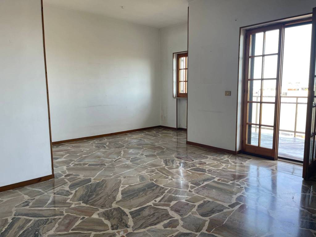 Appartamento a Brindisi in Via Dalmazia - Foto 4