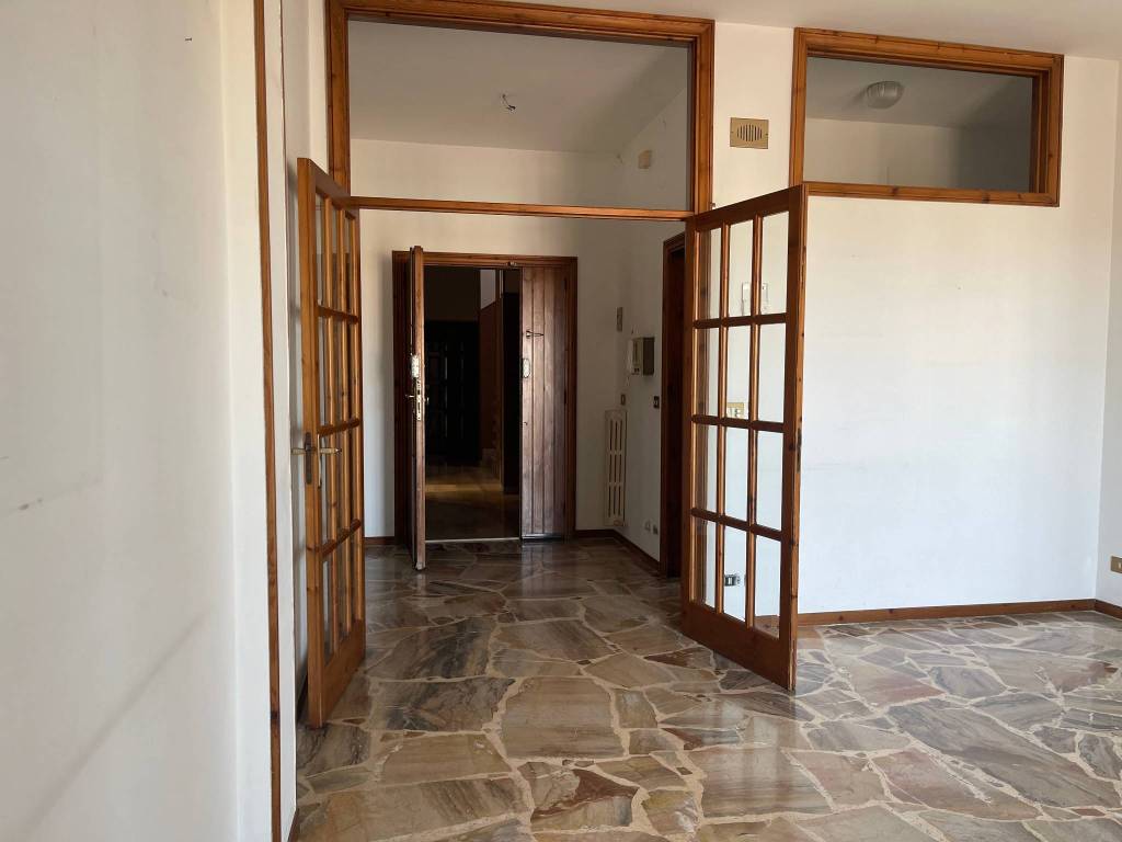 Appartamento a Brindisi in Via Dalmazia - Foto 5