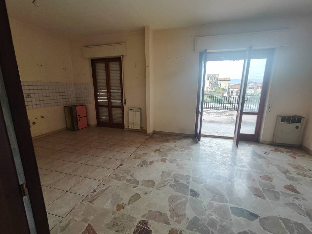 Appartamento a Giarre in Via Stazione Circumetnea, 18 - Foto 5