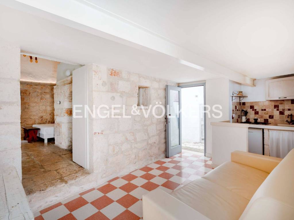 Casa indipendente a Ostuni in Vico Tenente Giovanni Tamborrino - Foto 2