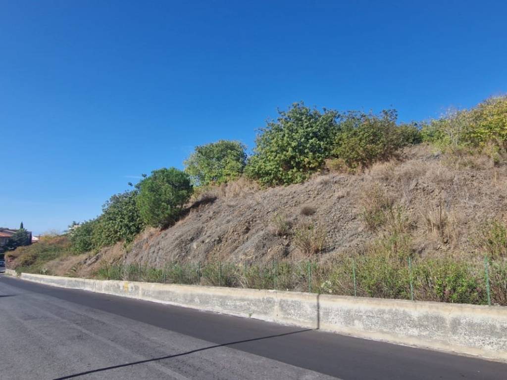 Terreno a Belpasso in Via Salvo D'Acquisto - Foto 4