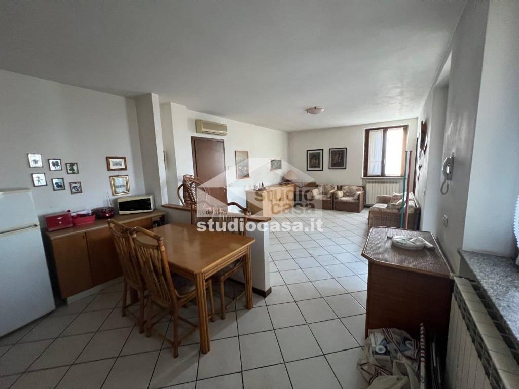 Appartamento a Sergnano in Via Colbert - Foto 2