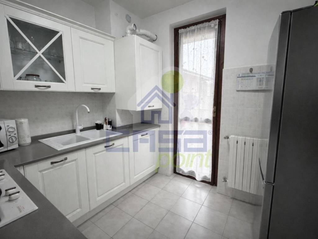 Appartamento a Sant'angelo lodigiano in VIA PANDINI 1 - Foto 4