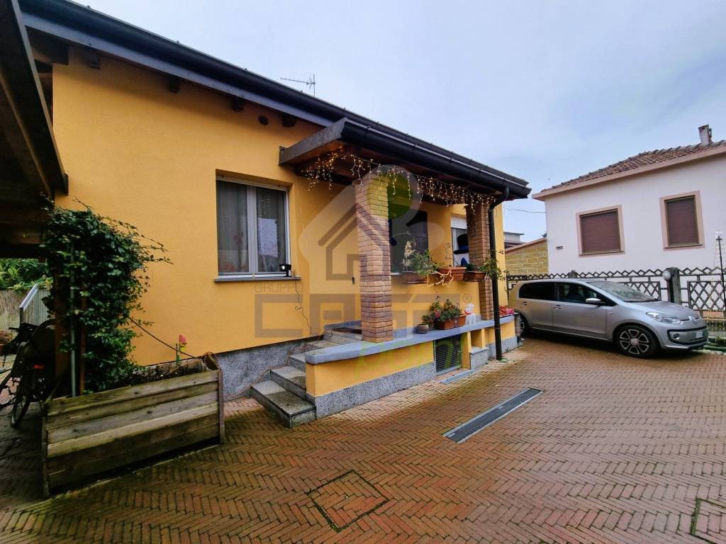 Villa a Brembio in Via Monte Grappa - Foto 3