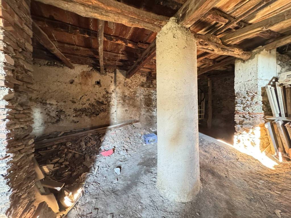 Casa indipendente a Savoca in Via Botte - Foto 4