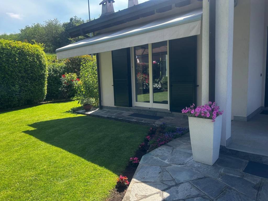 Villa a Azzate in Via Erbamolle - Foto 4