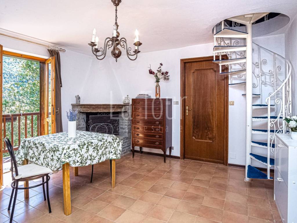 Appartamento a Torgnon in Frazione Gombaz - Foto 4