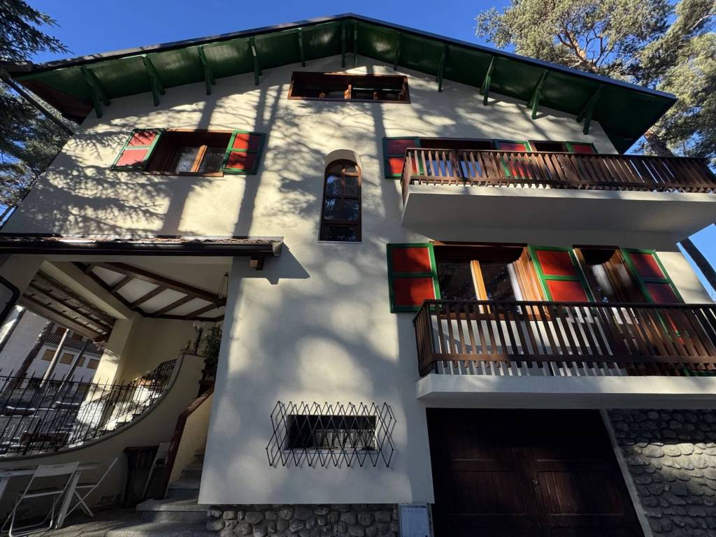 Villa a Bardonecchia - Foto 2