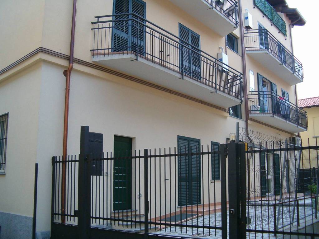 Appartamento a Ferno in Via Alessandro Manzoni, 8 - Foto 2