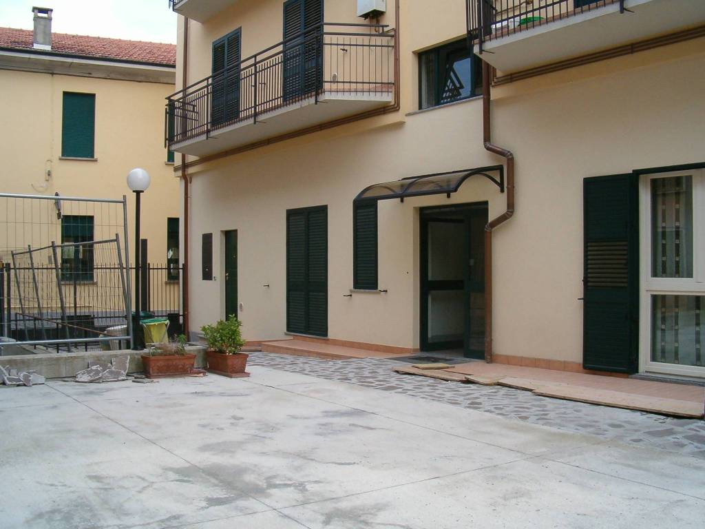 Appartamento a Ferno in Via Alessandro Manzoni, 8 - Foto 3
