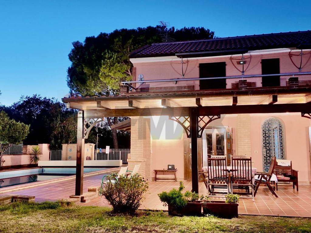 Villa a Montemarciano - Foto 2