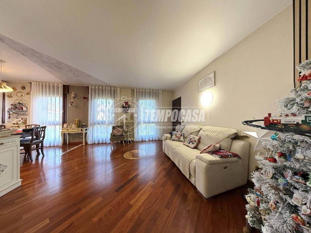 Villa a Abano terme in Via San Pio X, 50 - Foto 2