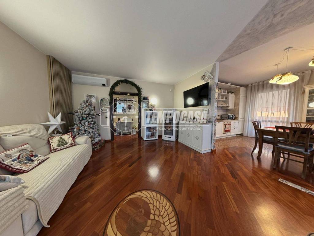 Villa a Abano terme in Via San Pio X, 50 - Foto 4