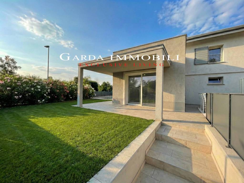 Villa a Sirmione in Via Antonio Pigafetta - Foto 3