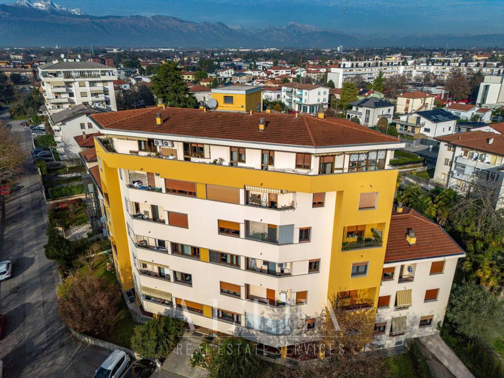 Attico / mansarda a Pordenone in Via Cortina d'Ampezzo, 1 - Foto 3