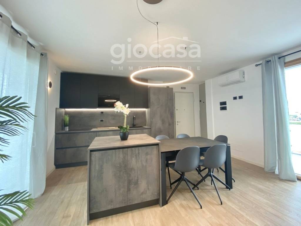 Attico / mansarda a Lignano sabbiadoro in Via Padana, 19 - Foto 4