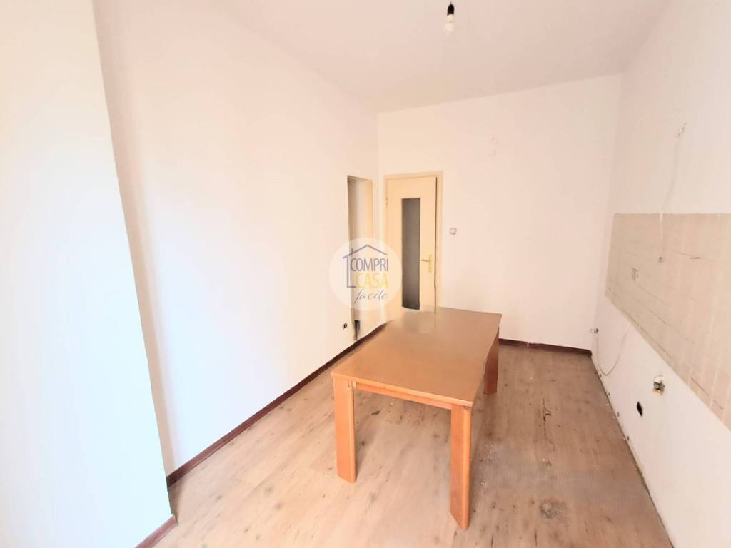 Appartamento a Verona in Via Tezone, 2 - Foto 4