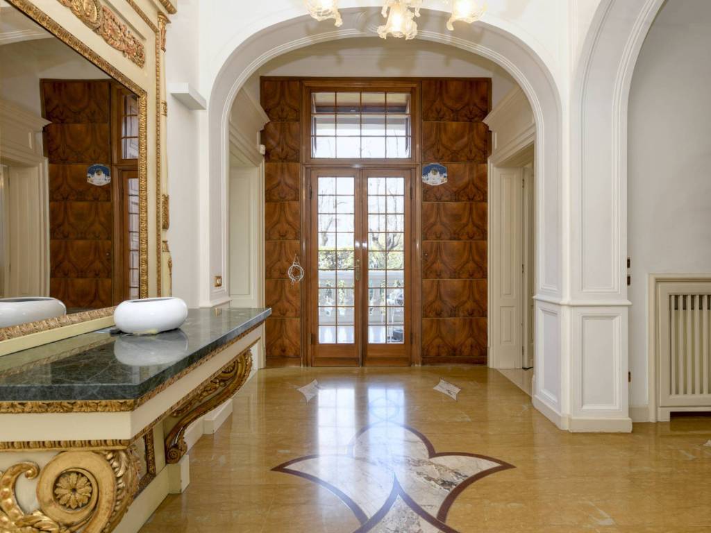 Villa a Brescia in Via Monte Suello , 20 - Foto 2