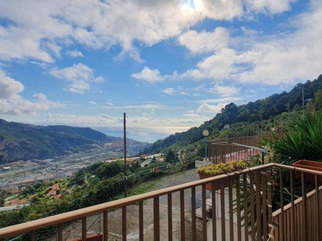 Appartamento a Ventimiglia in Via Sant'Anna - Foto 2