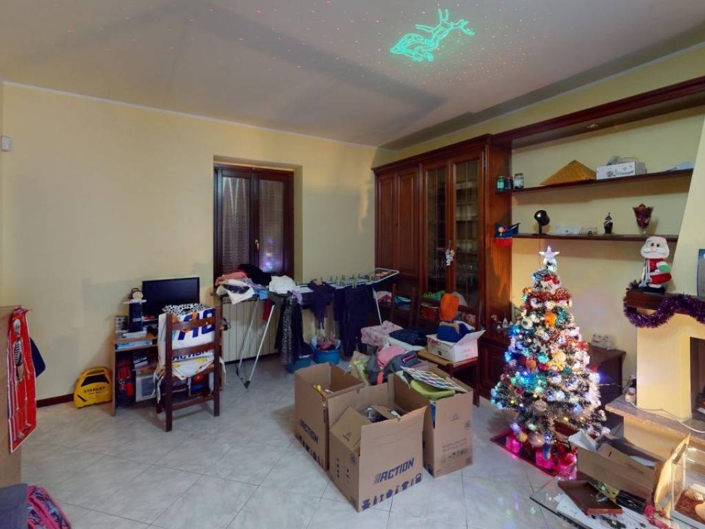 Villa a Cerano in Via Benedetto Croce, 2 - Foto 2