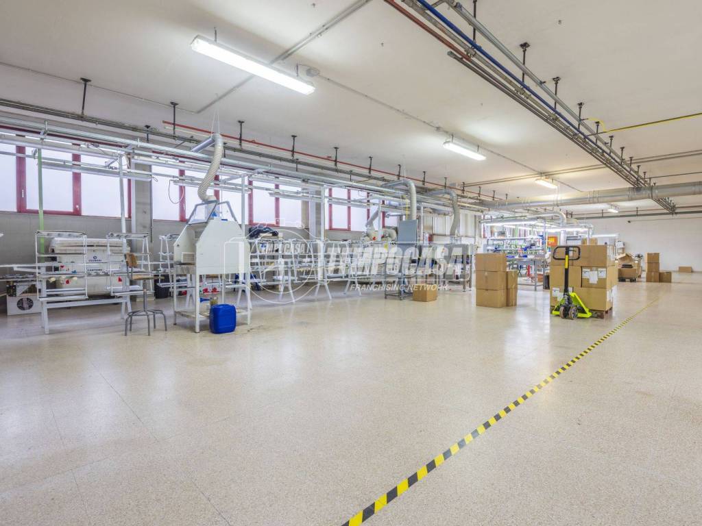 Immobile a Corridonia in Via dell'industria - Foto 3