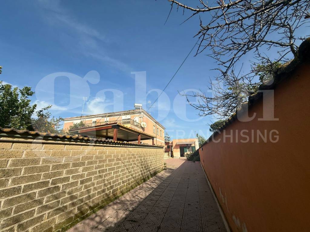Appartamento a Nettuno in VIA ANTICOLI CORRADO , 10 - Foto 2