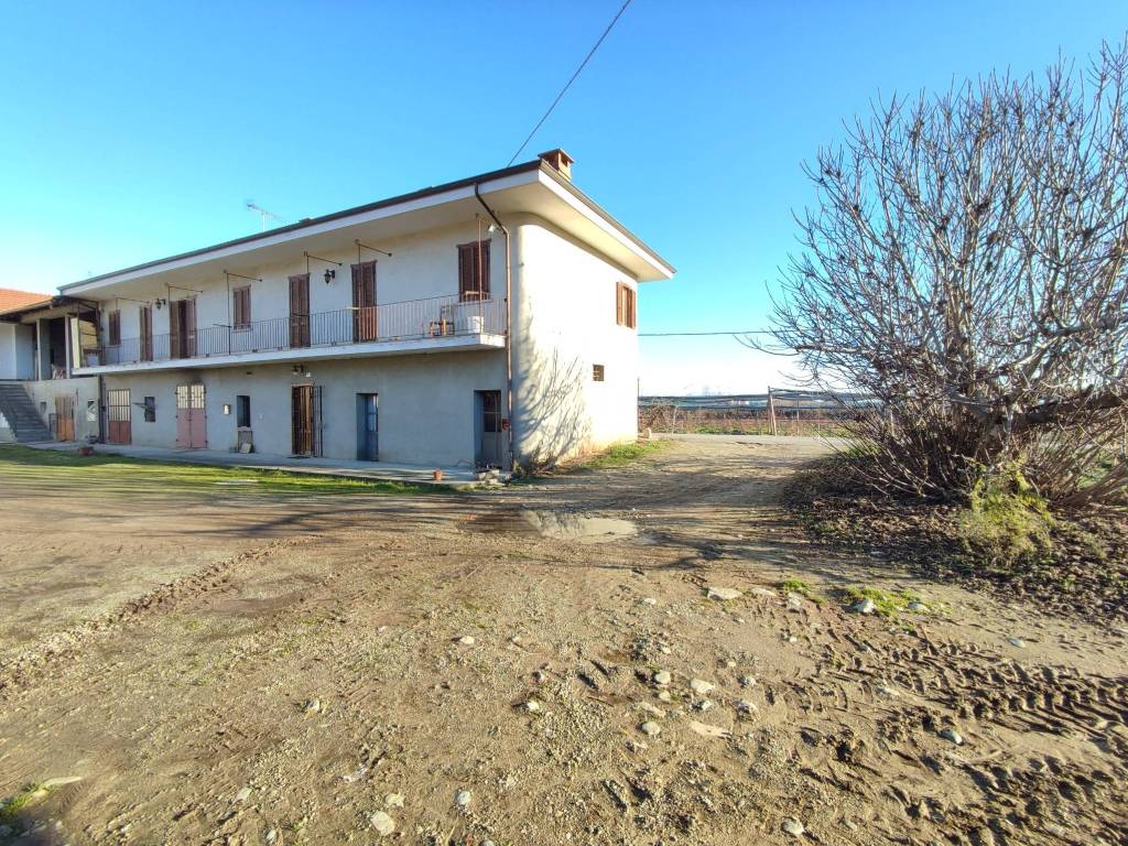 Rustico / casale a Revello in Via Sant'Ilario, 10 - Foto 2