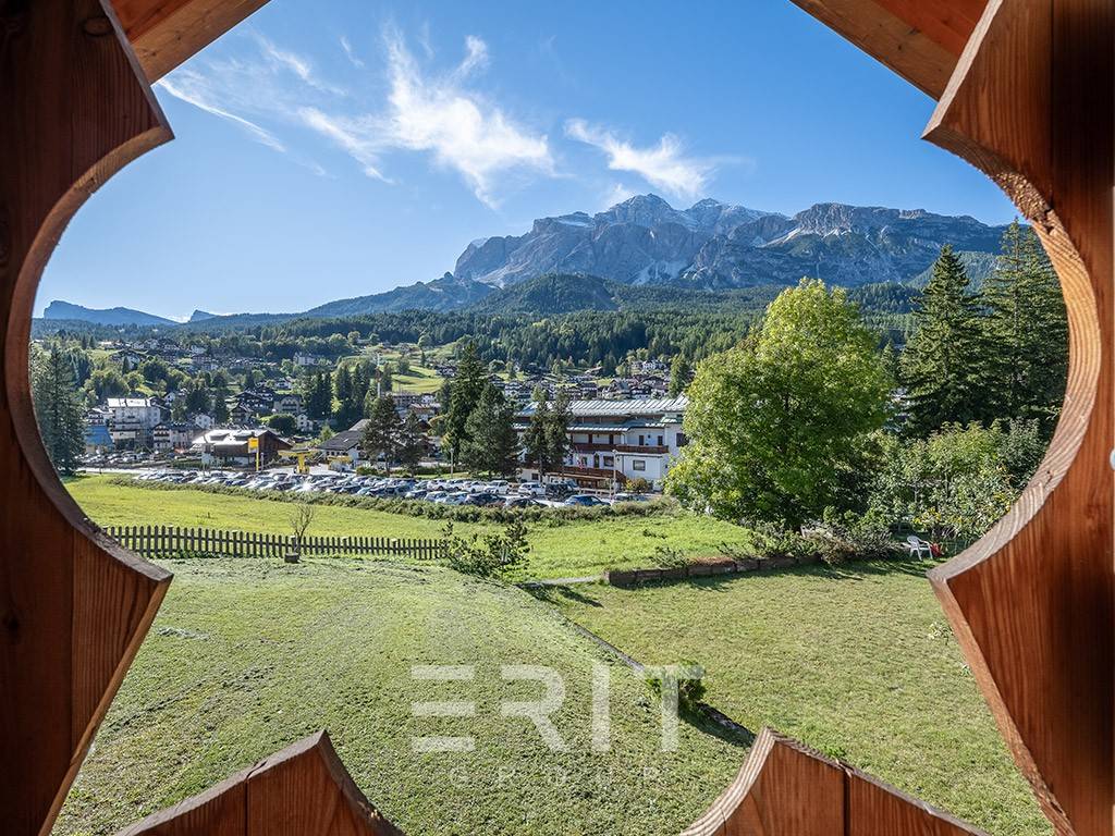 Villa a Cortina d'ampezzo in Via del Castello - Foto 4