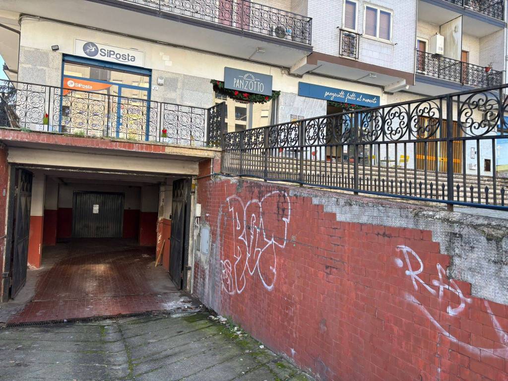 Box / garage a Rende in Via Guglielmo Marconi - Foto 2