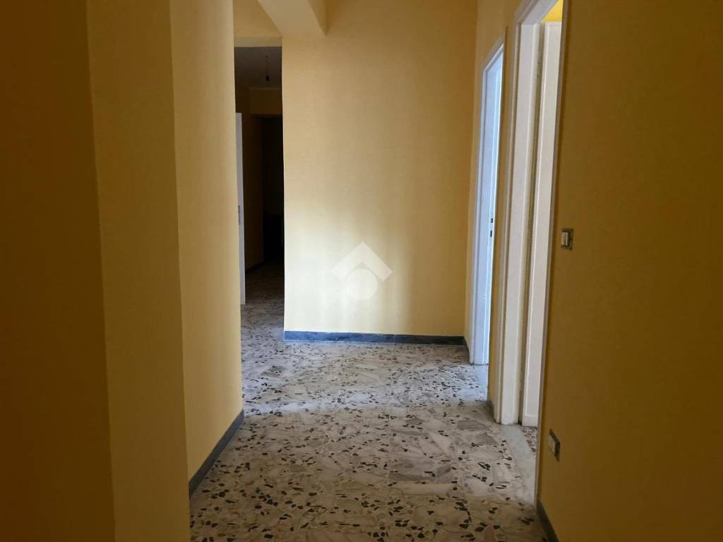 Appartamento a Cosenza in Piazza europa, 9 - Foto 2