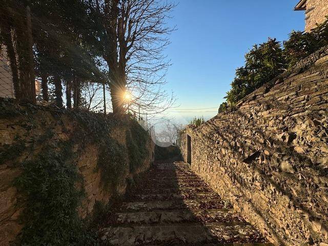 Appartamento a Spello in Via Torri di Properzio - Foto 2