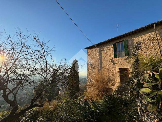 Appartamento a Spello in Via Torri di Properzio - Foto 3