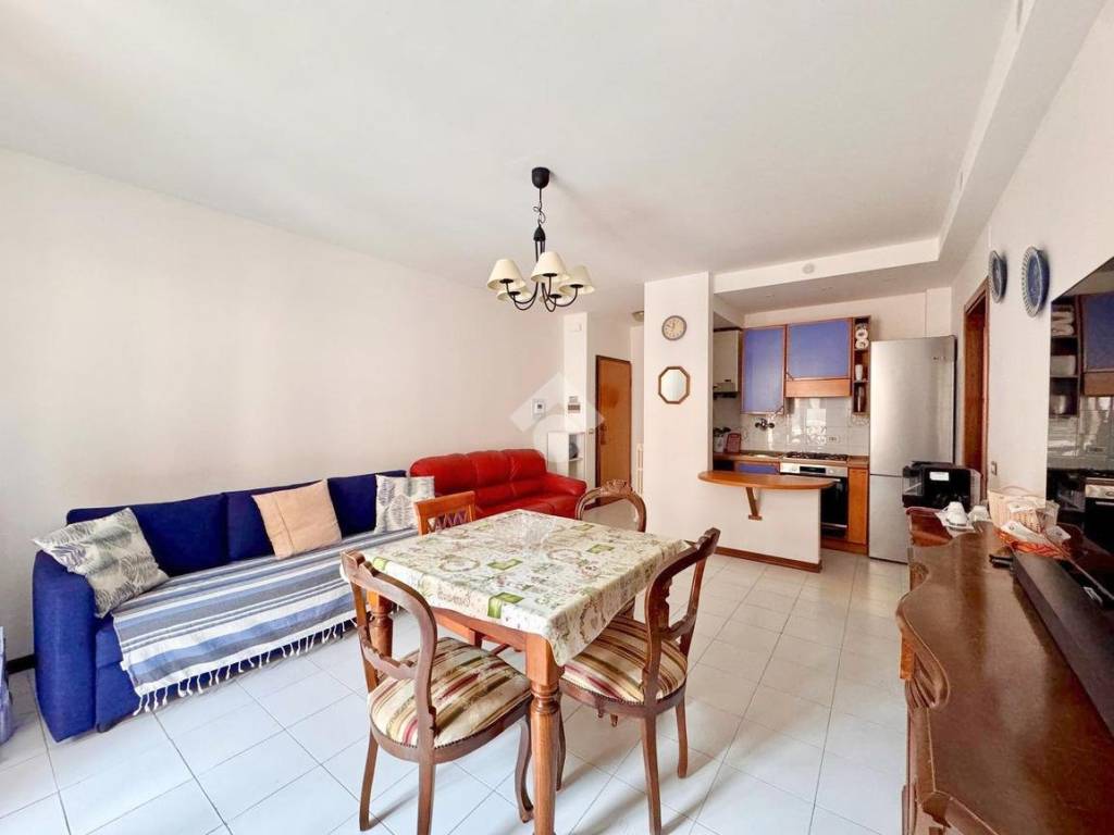 Appartamento a Giulianova in Via Battisti, 26 - Foto 4