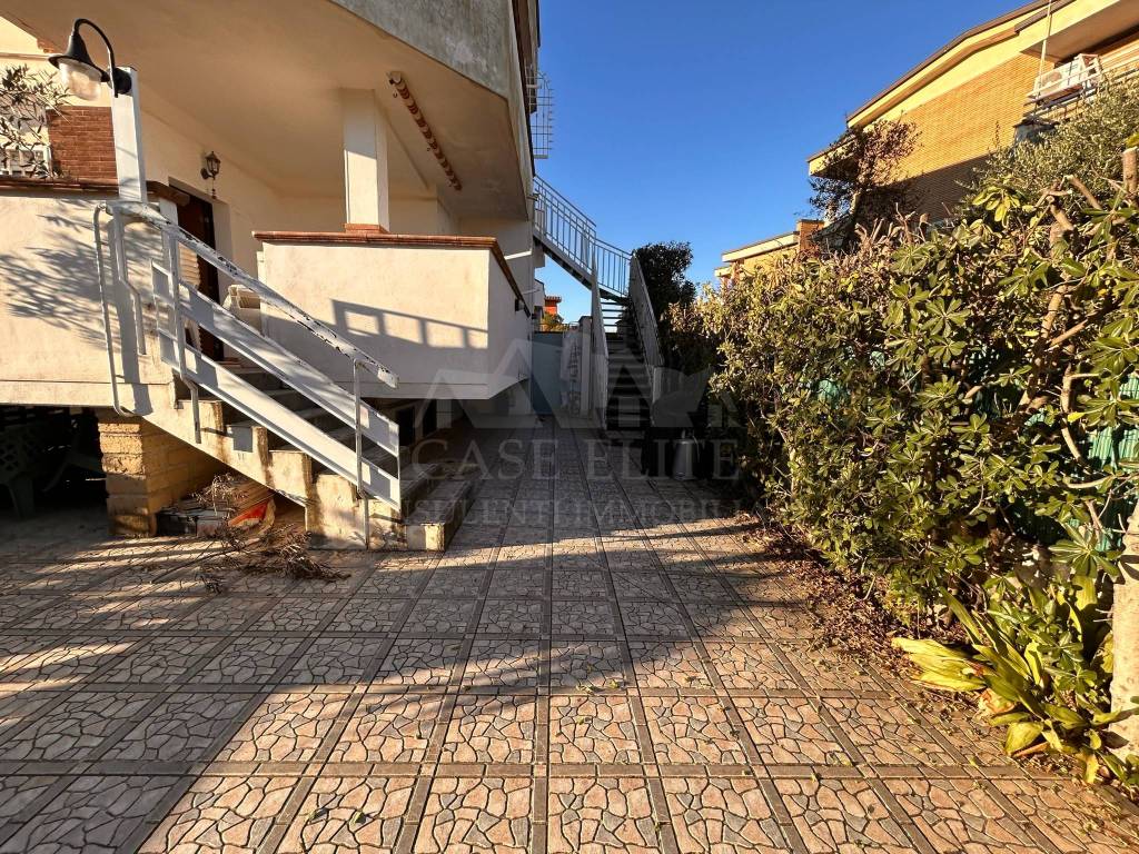 Villetta a schiera a Ardea in Via Didone, 12 - Foto 3