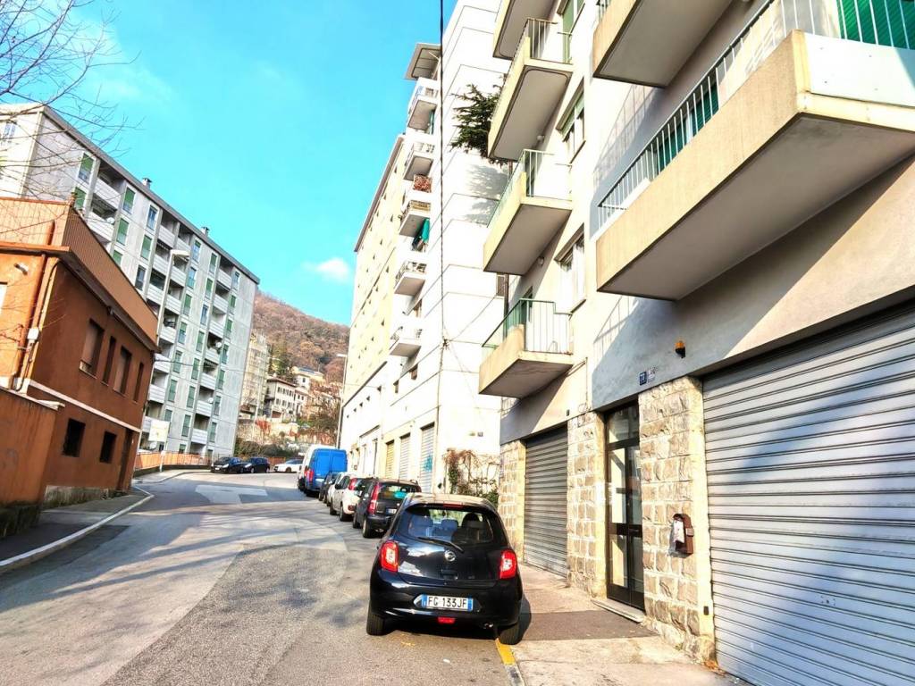 Box / garage a Trieste in Via di Cologna - Foto 4