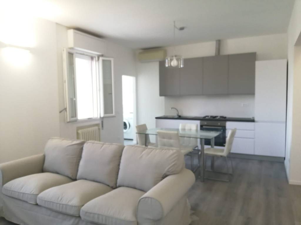 Appartamento a Ferrara in Via Vincenzo Leati - Foto 3