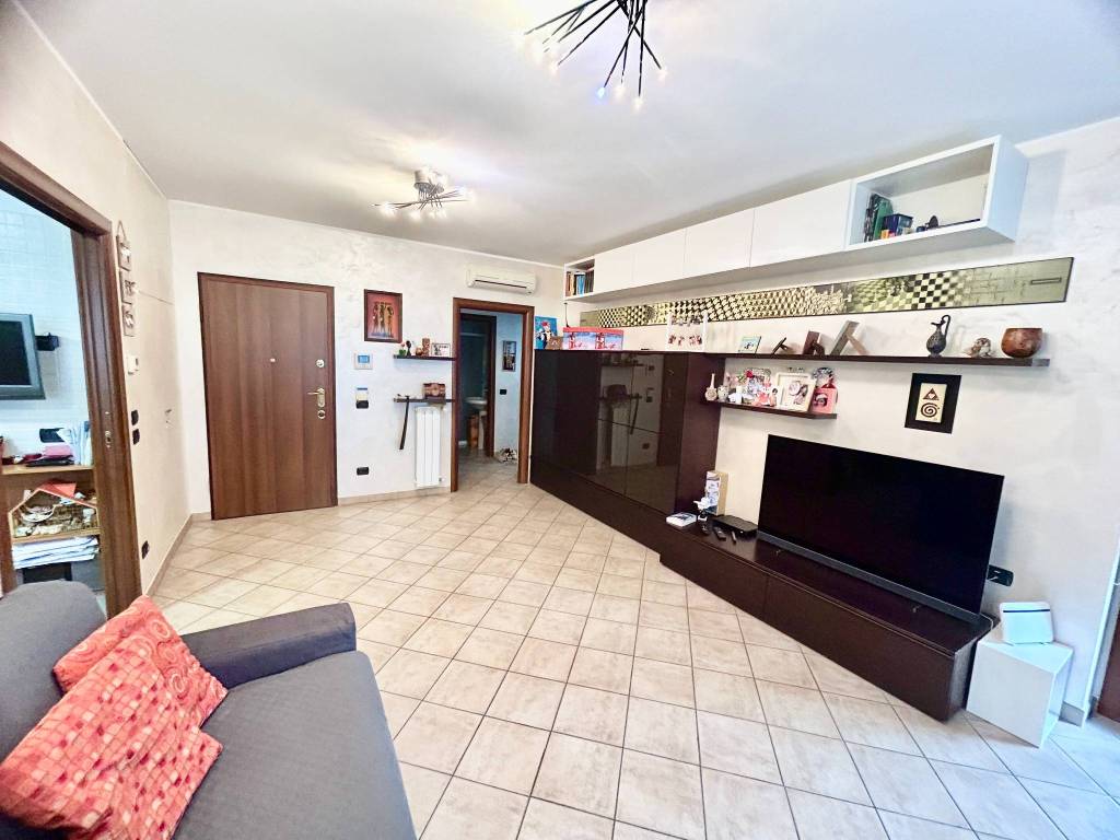 Appartamento a Cesano boscone in Via Milano - Foto 4