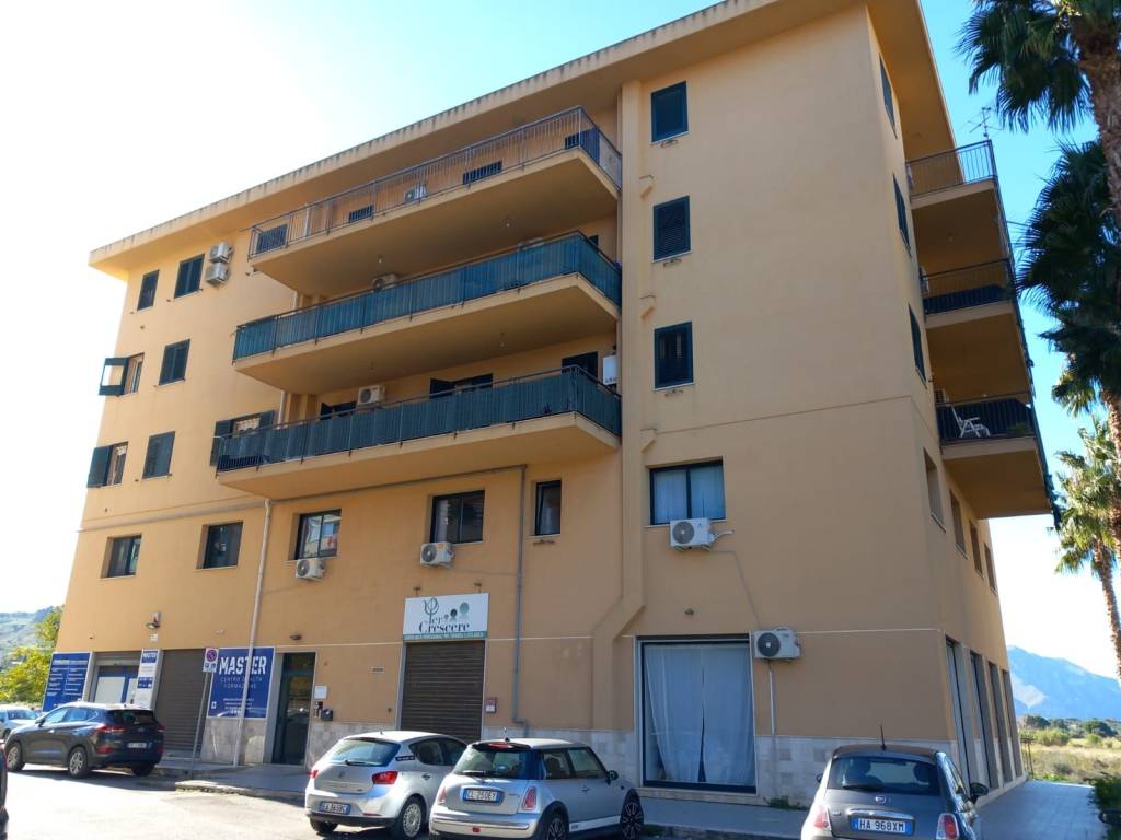 Appartamento a Bagheria in Via Monaco I - Foto 2