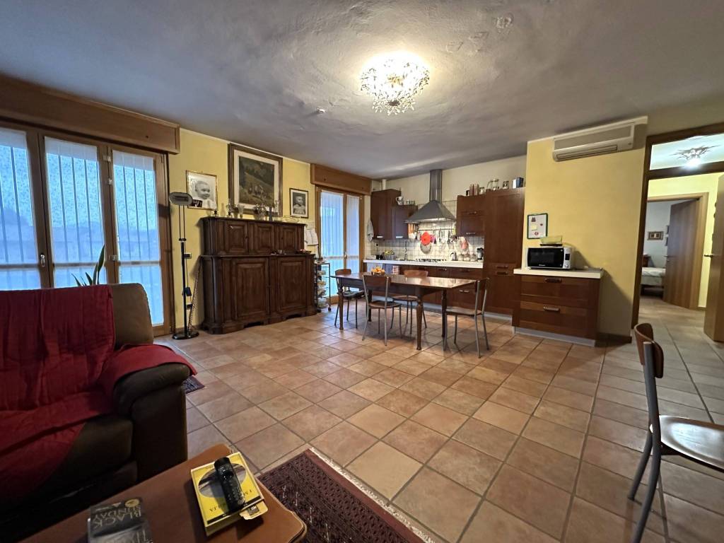 Villa a Gorle in Via Ugo Foscolo, 3 - Foto 4